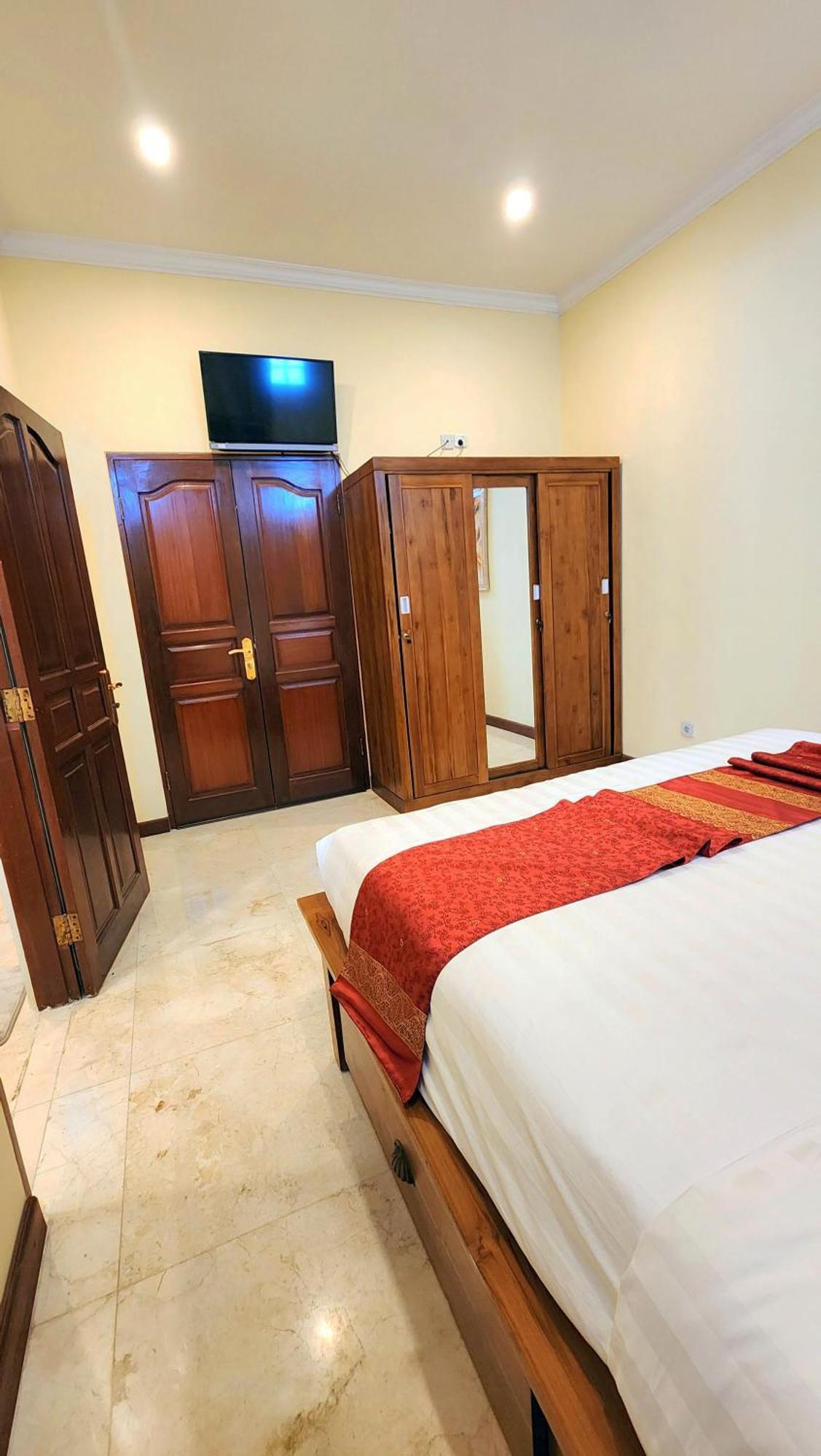 Bali Emerald Apartments Sanur  Exterior photo
